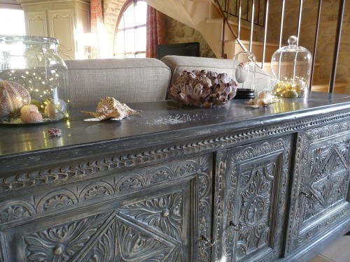 ancien buffet patiné